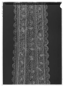 Axelgehäng av sämskskinn. Tillhörigt Karl X Gustav - Livrustkammaren - 18779-negative