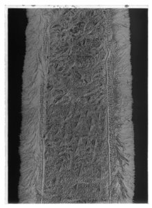 Axelgehäng svart satin - Livrustkammaren - 1654-negative
