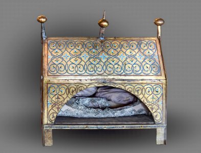 (Albi) Cathédrale Sainte-Cécile - Trèsor - Châsse reliquaire XIIIe Labessière-Candeil PalissyPM81000176