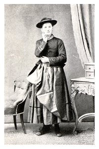 096 Bäuerin aus der Judenburger Gegend, Lichtbild von Franz von Bosio, 1880