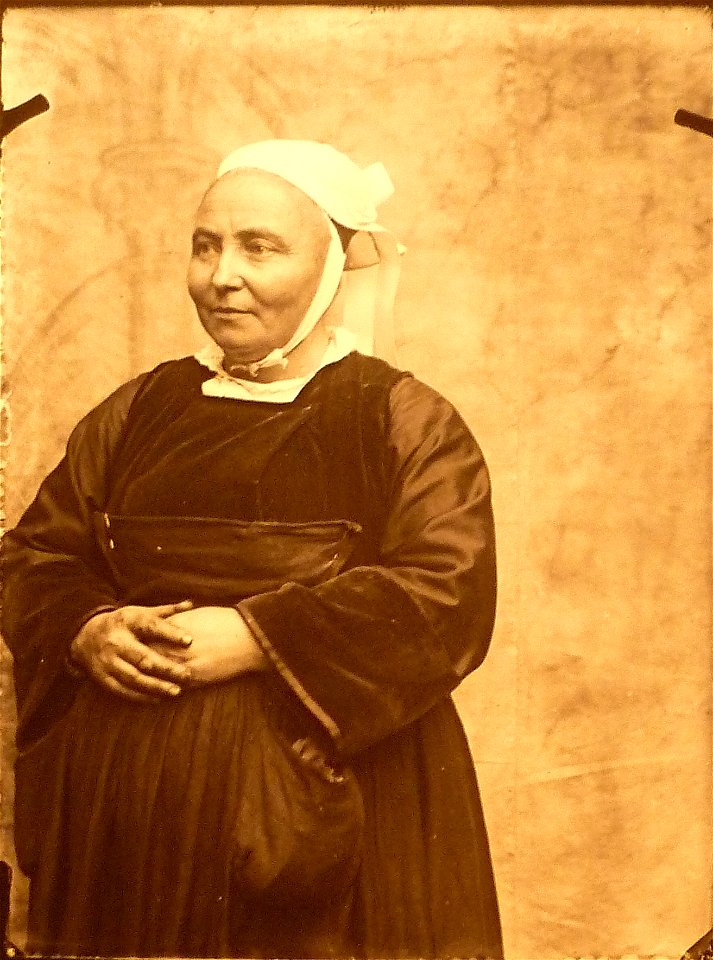 106 Auguste Barbey Femme de Gourin