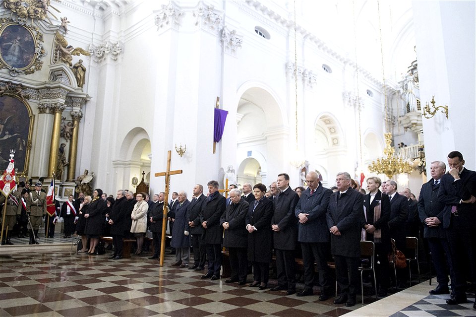 Msza Święta w intencji Ofiar tragedii w Smoleńsku 7 rocznica katastrofy smoleńskiej