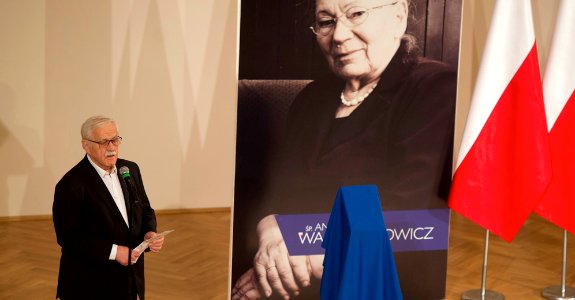Uroczystość nadania Sali Kolumnowej w Kancelarii Premiera imienia Anny Walentynowicz (3)