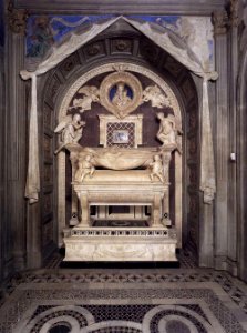 A Rossellino Tumba del Cardenal de Portugal San Miniato Florencia