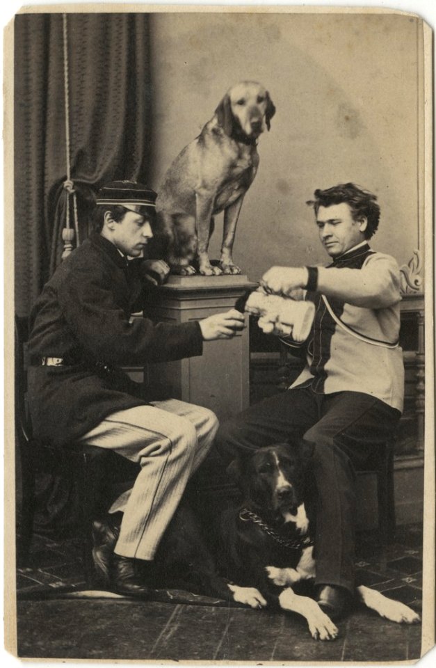 Alexander von Weiss ja Richard von Kügelgen koertega - Alexander von Weiss ja Richard von Kügelgen with Dogs (18002619549)