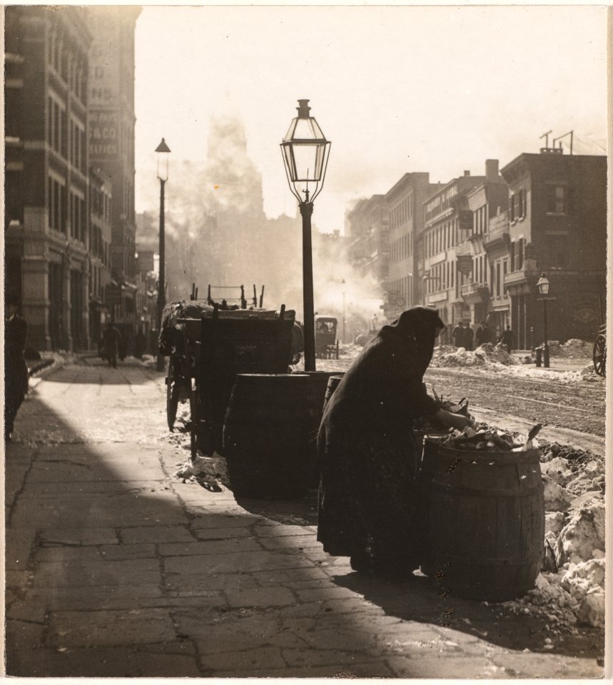 Alfred Stieglitz - The Rag Picker - Cleveland Museum of Art