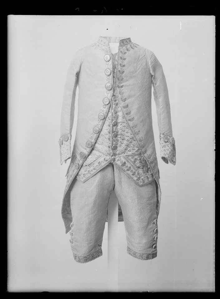Barnrock som tillhört den blivande tsar Alexander I (1777-1825) år 1786 - Livrustkammaren - 18004