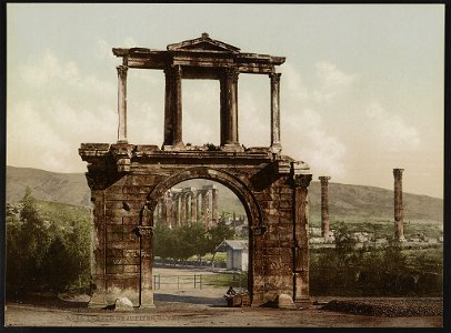 Athènes. Arc d ̕ Adrien. Avec Temple de Jupiter Olympien LCCN2017658101