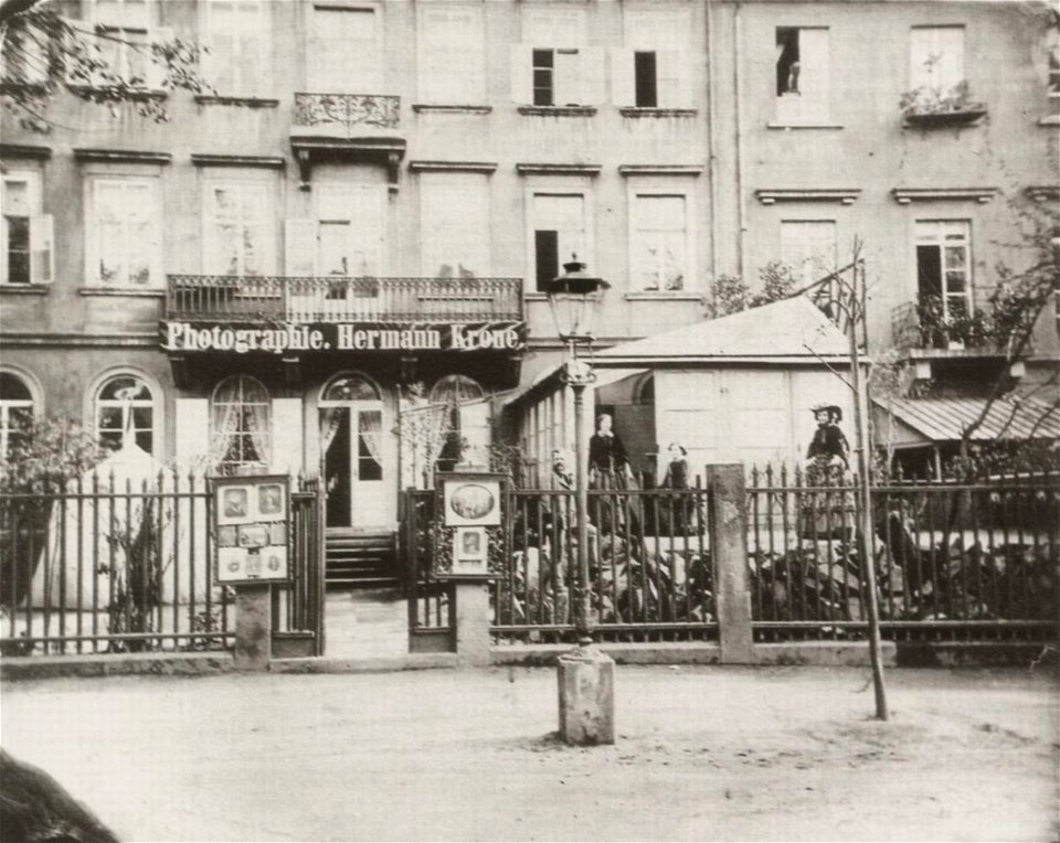 Atelier von Hermann Krone, Marienstraße 30 (1864) Zeno