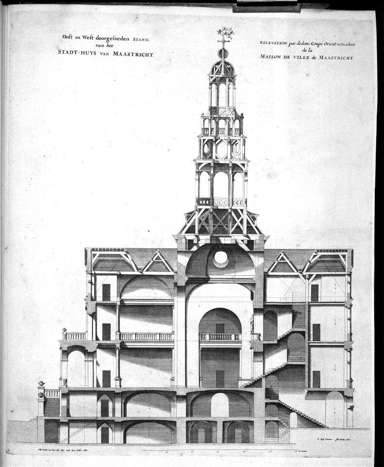 Atlas Beudeker-C9E10 054 14K-Oost en West doorgesneden STAND van het STADT-HUYS VAN MAASTRICHT, ESLEVATION par dedans, Coupe Orient et Occident de la MAISON DE VILLE de MAASTRICHT