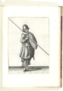 006 (pikeman) Book illustrations of Nassausche wapen-handelinge, van schilt, spies, rappier, ende targe. Free illustration for personal and commercial use.