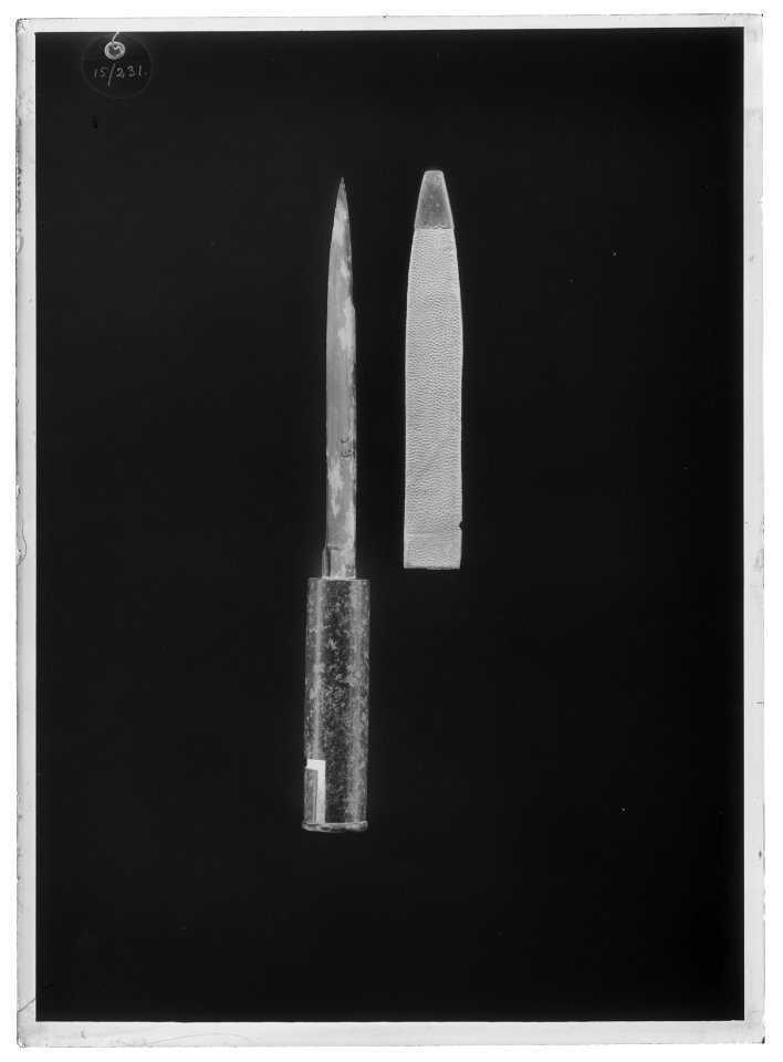 Bajonett med knivblad, möjligen 1800-tal - Livrustkammaren - 51864-negative