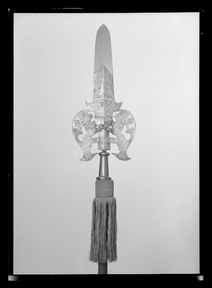 Bardisanklinga, Sverige, 1648, tillverkad för drottning Kristinas drabanter, Jäders bruk - Livrustkammaren - 9786