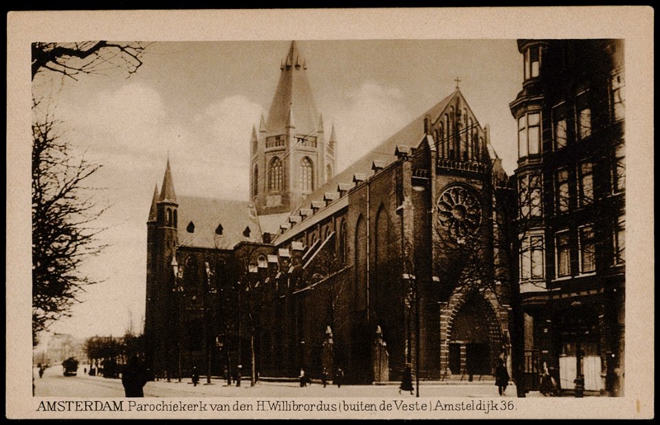 Amstel, Nieuwe Amstelbrug en St. Willibrorduskerk, Afb PRKBB00264000010