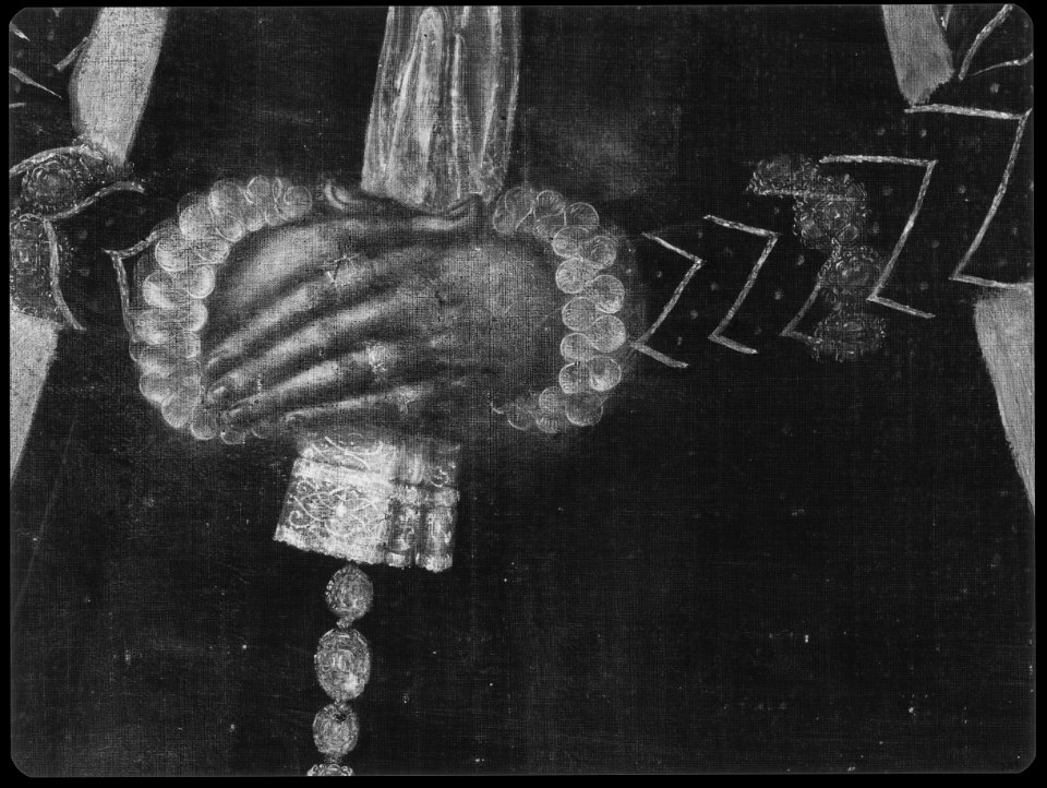 Anna of Denmark, Duchess of Saxony (AT KHM GG3141 2012-03-23 X-radiograph Detail 02)