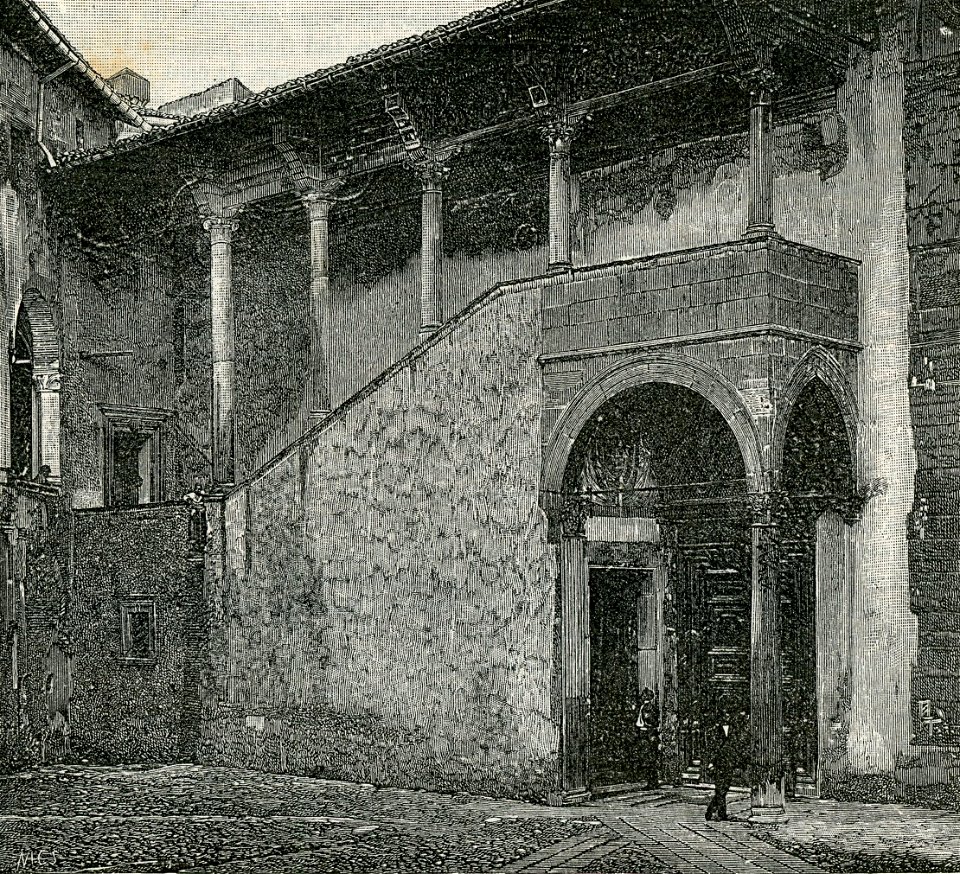 Bracciano cortile e scala del castello