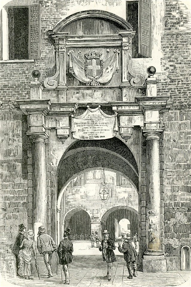 Brescia porta principale del Broletto
