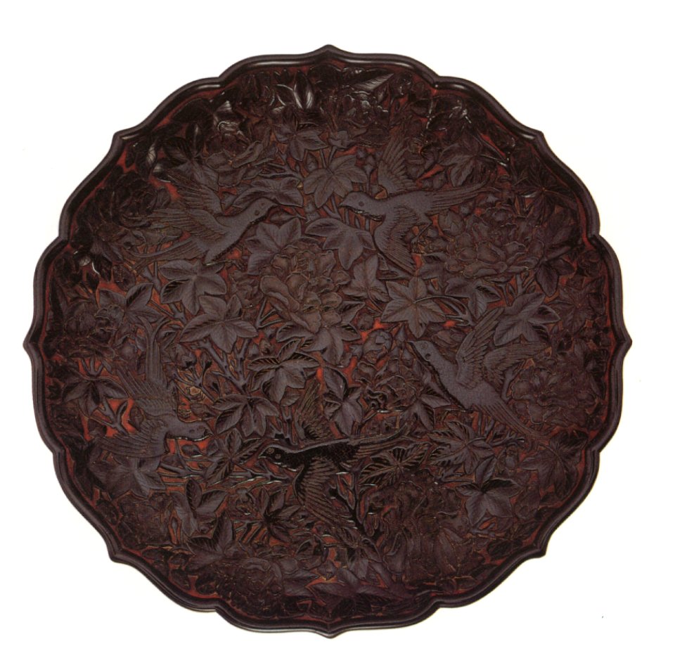 Chinese carved lacquer tray with foliate rim, Ming dynasty, c. 15th century, Honolulu Academy of Arts