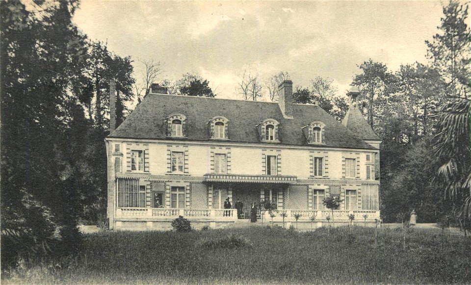 Château de Méré, ancienne résidence du PL Courrier