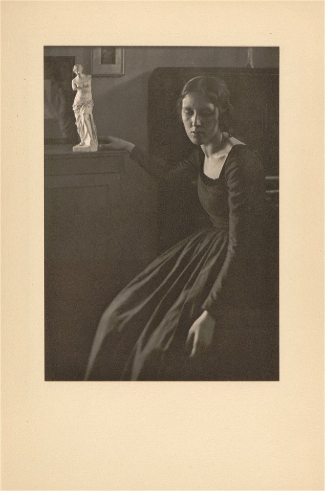 Clarence H. White - Lady in Black with Statuette. Camera Work no. 23