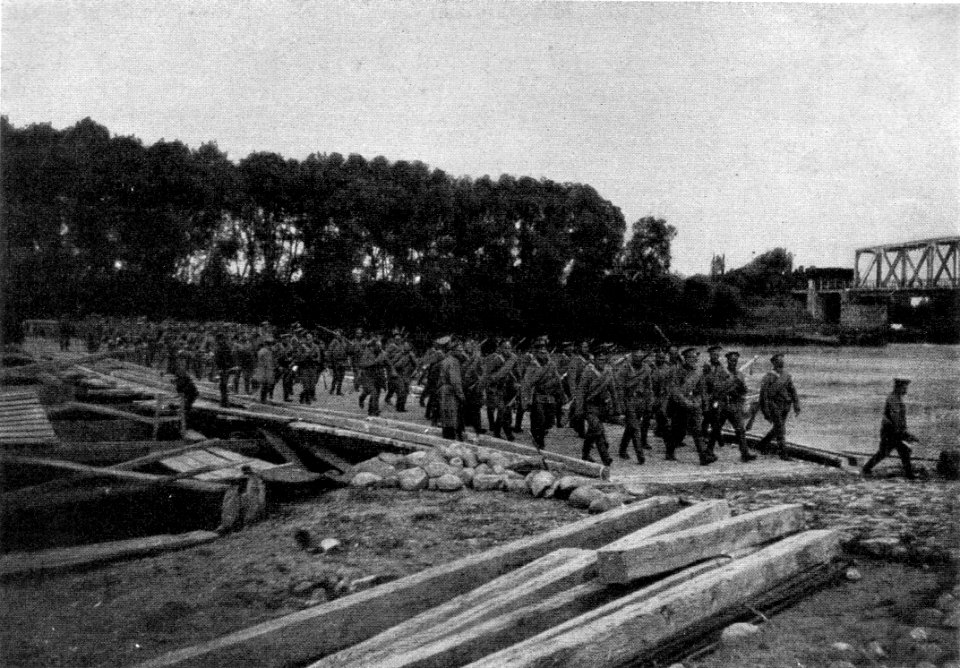 Crossing Vistula near Ivangorod