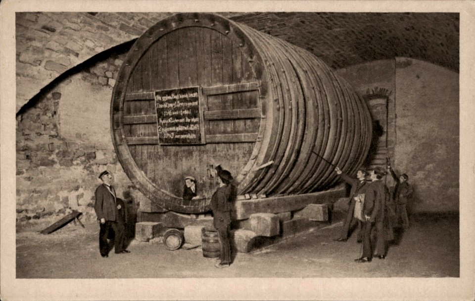 Das große Fass im Schlosskeller (AK 542.205 Gebr. Metz 1922)