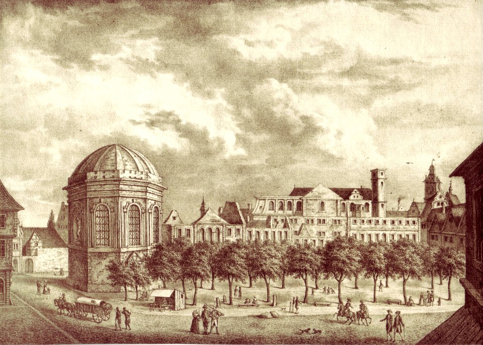 Die Sebastianskirche von der Südwestseite vom Höfchen
