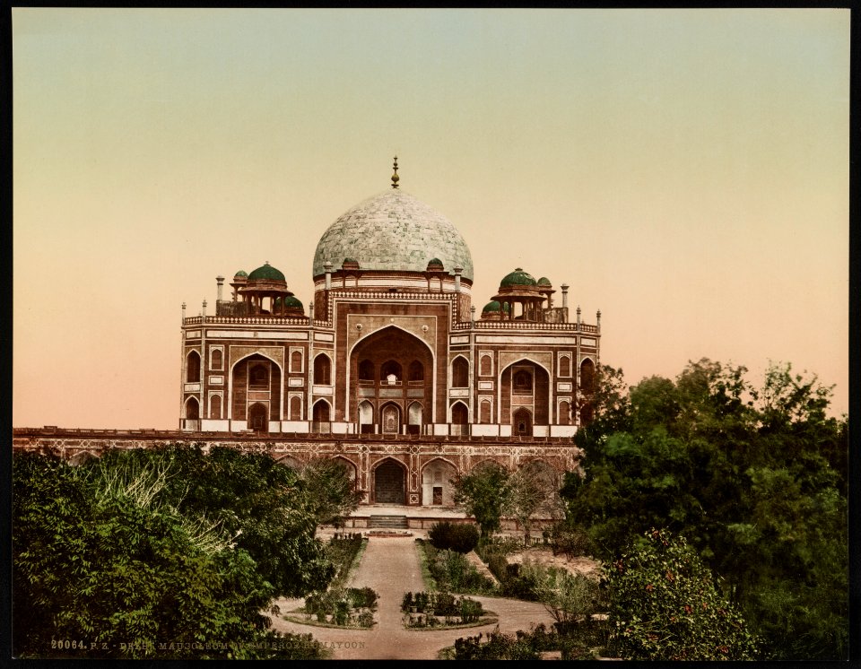 Delhi. Mausoleum of Emperor Humayoon LCCN2017657611