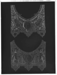 Delftbogstycke, röd - Livrustkammaren - 17231-negative
