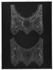 Delftbogstycke, röd - Livrustkammaren - 8669-negative