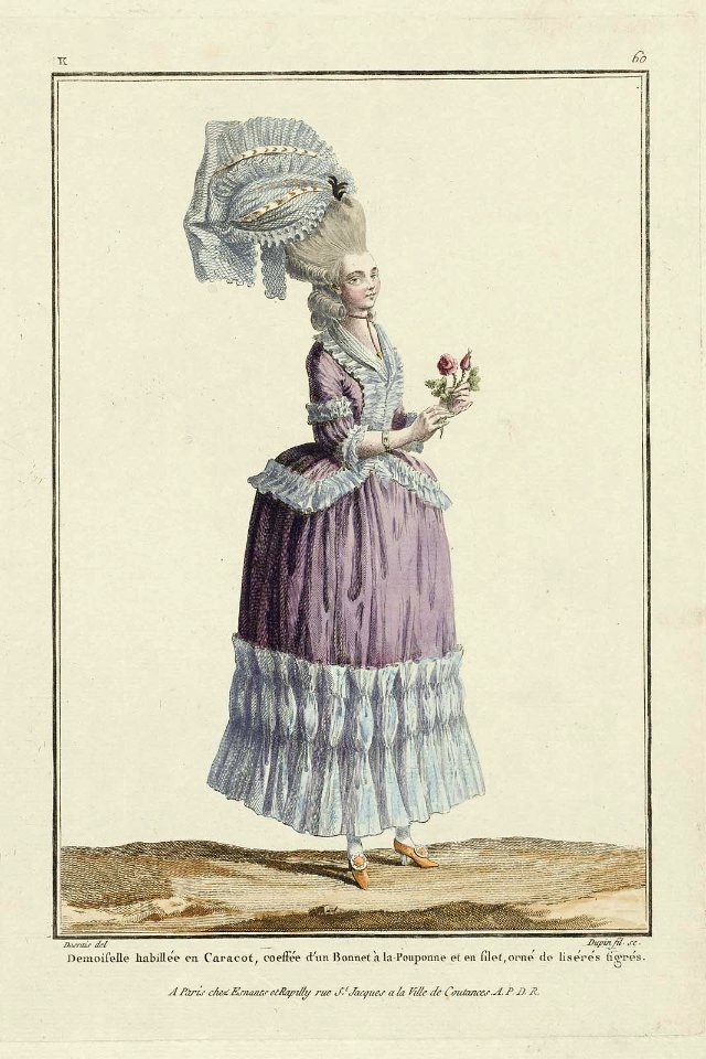 Demoiselle habillée en Caracot, coeffée d'un Bonnet à la Pouponne