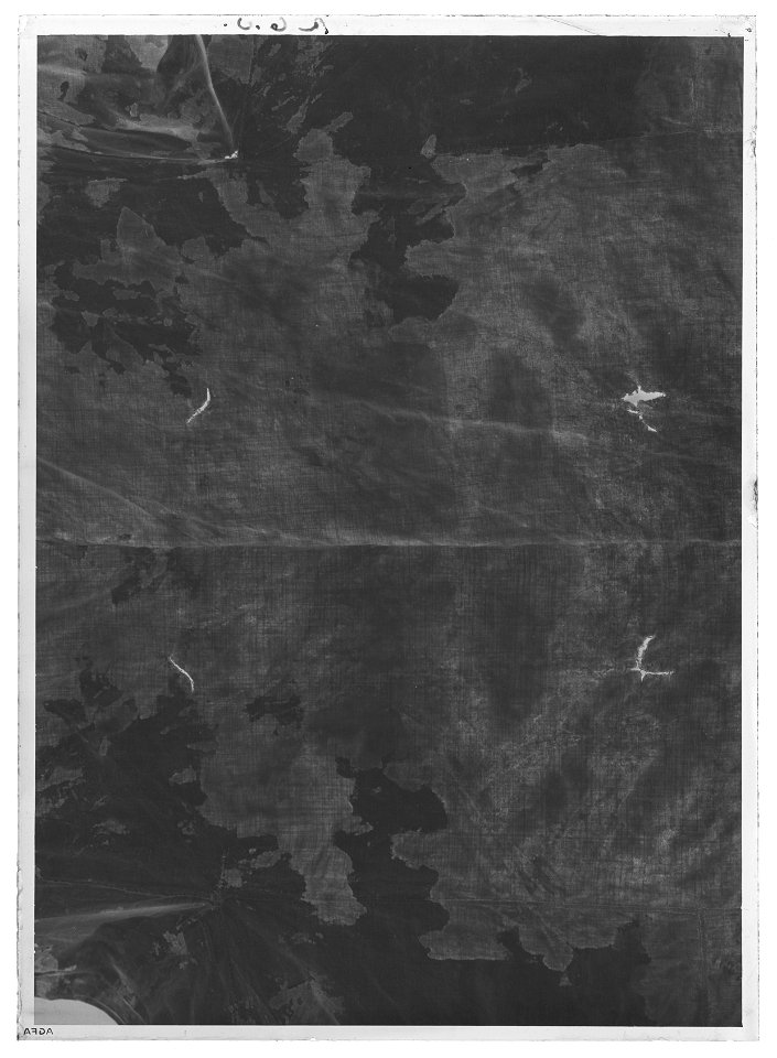Den yttersta av Gustav II Adolfs Lützenskjortor - Livrustkammaren - 35172-negative