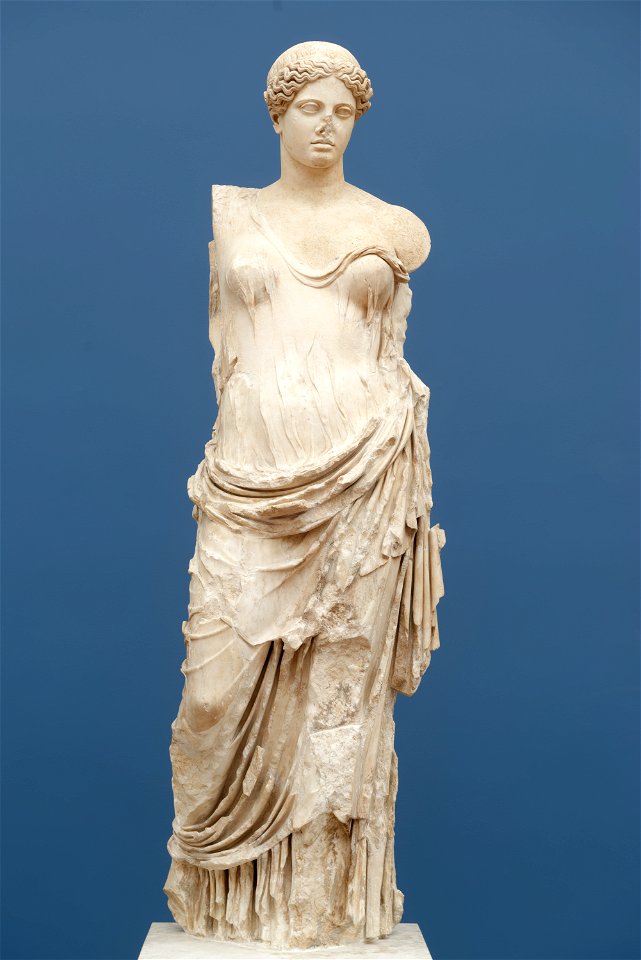 Aphrodite so-called Hera Borghese Ny Carlsberg GlyptotekIN473