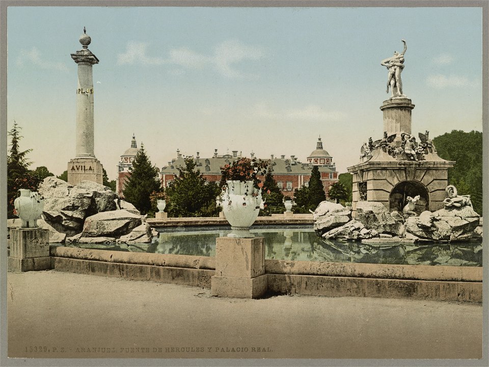 Aranjuez. Fuente de Hercules y Palacio Real LCCN2017660388