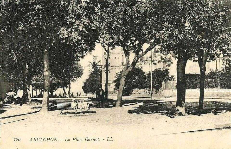 Arcachon - Place Carnot