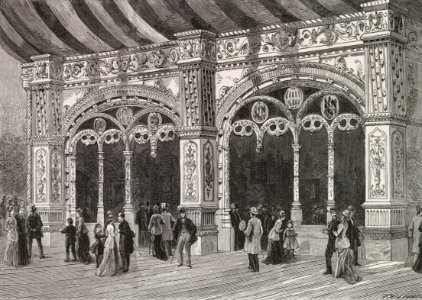 Arcades latérales de la section portugaise dans le Palais du Champ-de-Mars