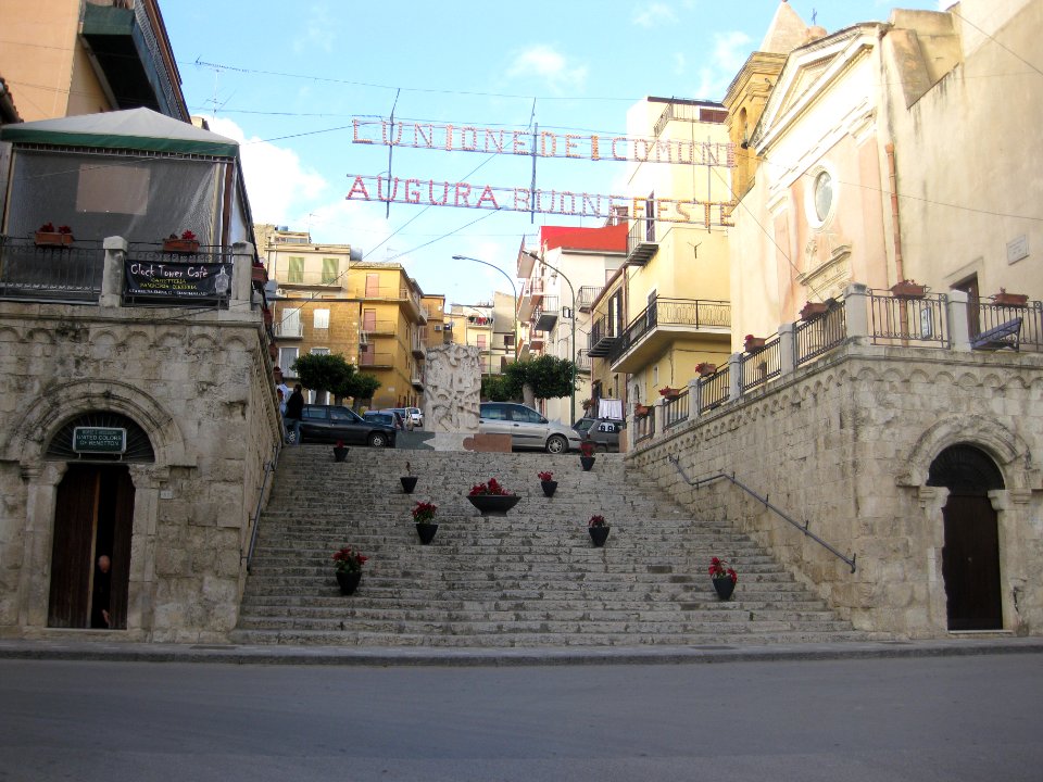 Scalinata e Casotti