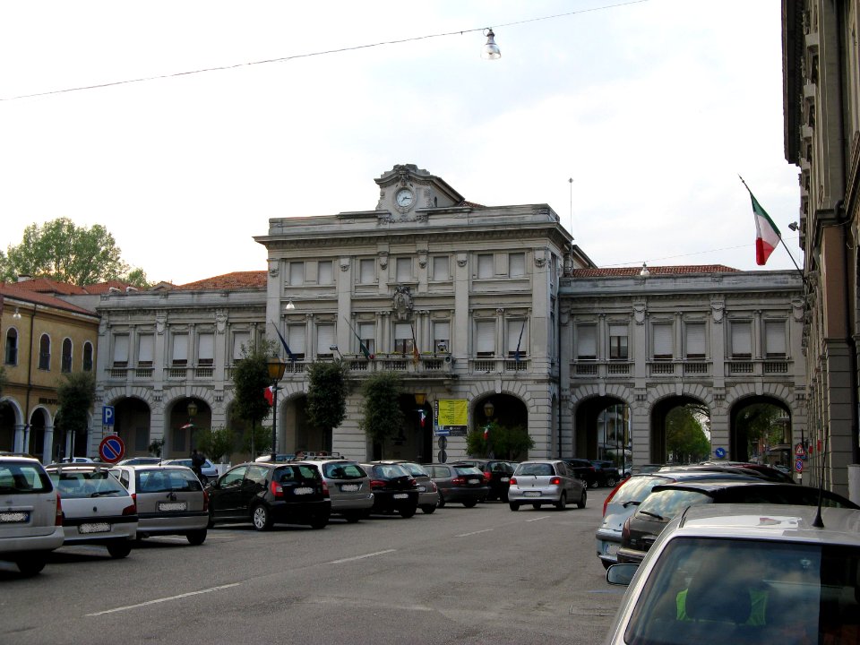 San dona piazza indipendenza