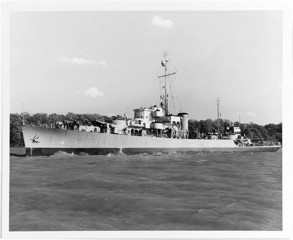 26-G-4828 USS Alexandria