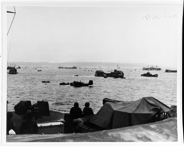 80-G-311363 Iwo Jima Operation, 1945