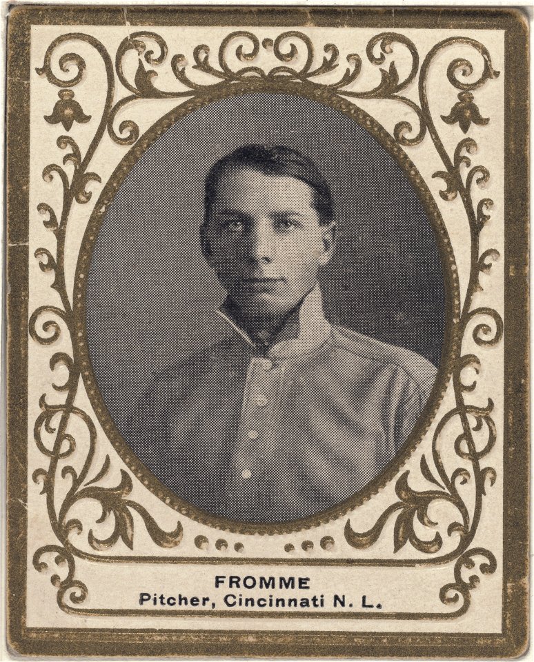 Art Fromme, Cincinnati Reds, baseball card portrait LCCN2007683741