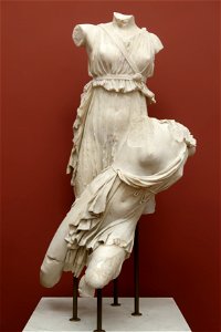 Artemis and Iphigeneia Ny Carlsberg Glyptotek IN481-82a
