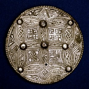Beeston Tor silver sheet disc brooch