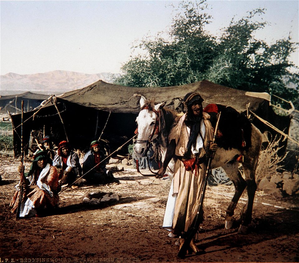 BEDUIN TENT IN GALILEE. COLOR PHOTO TAKEN IN LATE 19TH CENTURY BY FRENCH PHOTOGRAPHER, BONFILS. צילום צבע מסוף המאה ה19 של הצלם הצרפתי בונפיס אשר תעד מנופי ארץ ישראל ותושביה. 