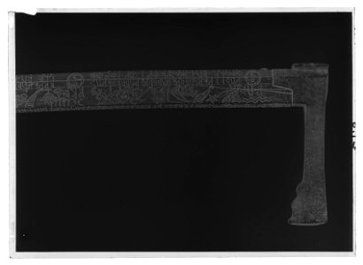Bergsmansyxa med runkalender på skaftet, 1750-1800 c - Livrustkammaren - 52736-negative