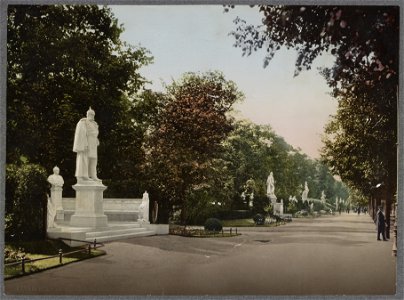 Berlin. Siegesallee LCCN2017660922