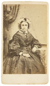 Bruna, L.J. - carte de visite van een onbekende vrouw