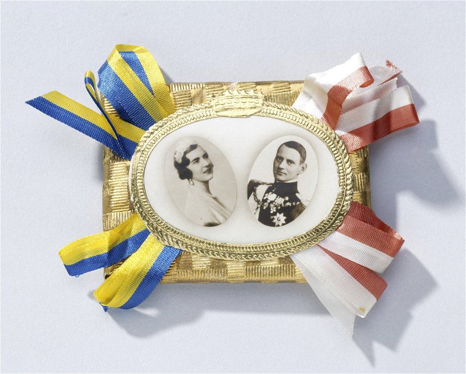 Bröllopskonfekt, Frederik IX av Danmark och Ingrid - Livrustkammaren - 56670
