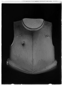 Bröstharnesk - Livrustkammaren - 8921-negative