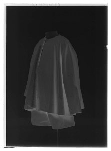 Byxor av scharlakansrött kläde - Livrustkammaren - 61534-negative